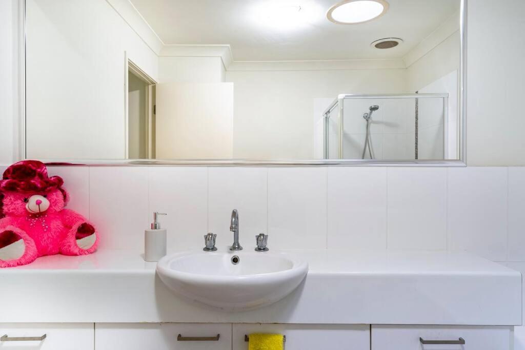 Room With Separate Bath In Shared Homestay Redcliffe Zewnętrze zdjęcie